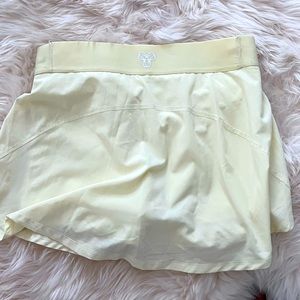 Aritzia tennis skirt small